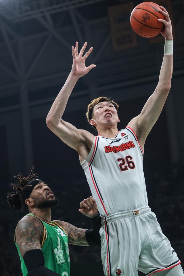 1724580669062067839.jpg (体育)(21)篮球——CBA半决赛次回合:辽宁本钢不敌广东华南虎XxjpseC007263_20240503_PEPFN0A001.jpg